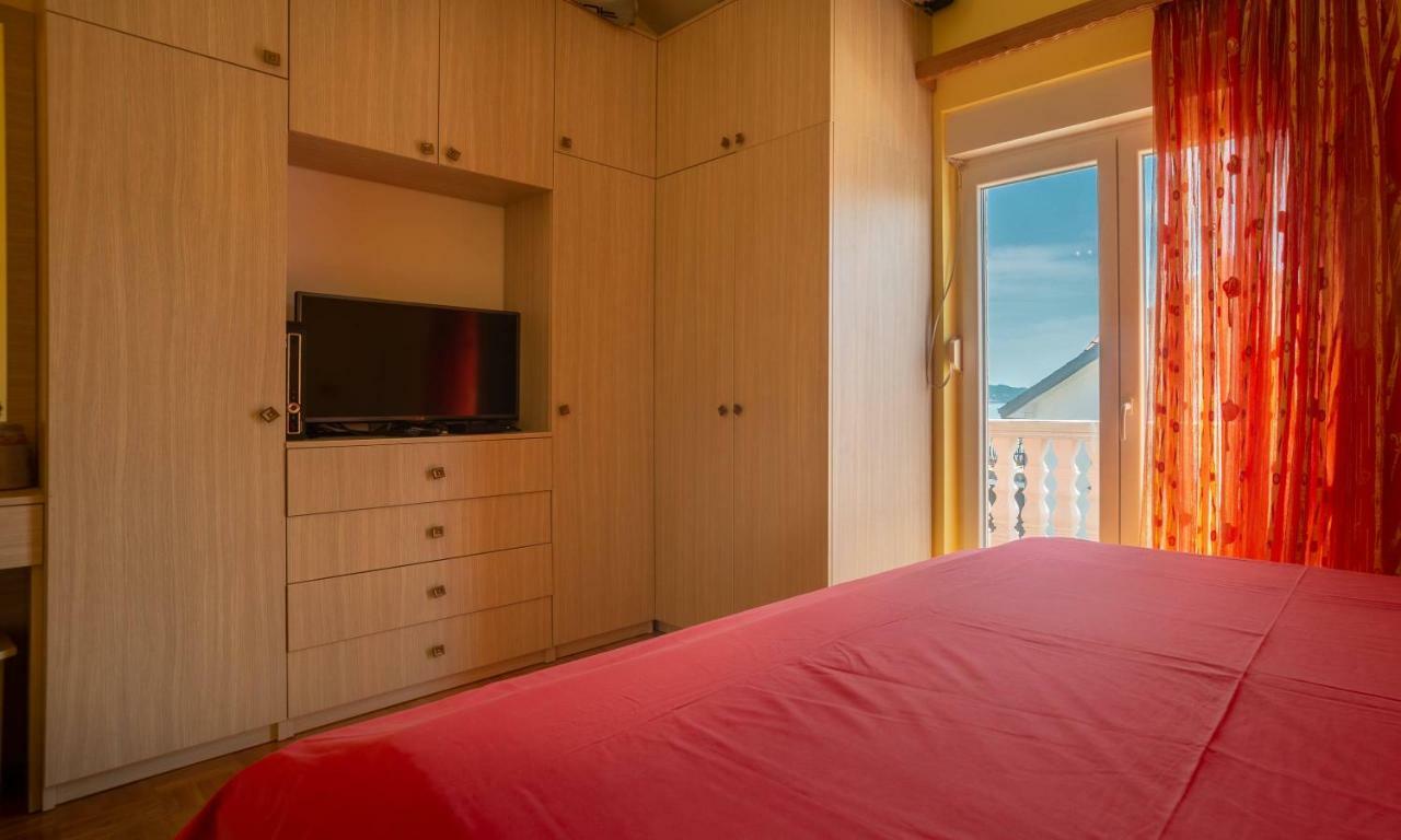 Apartments Tasija Tivat Ngoại thất bức ảnh